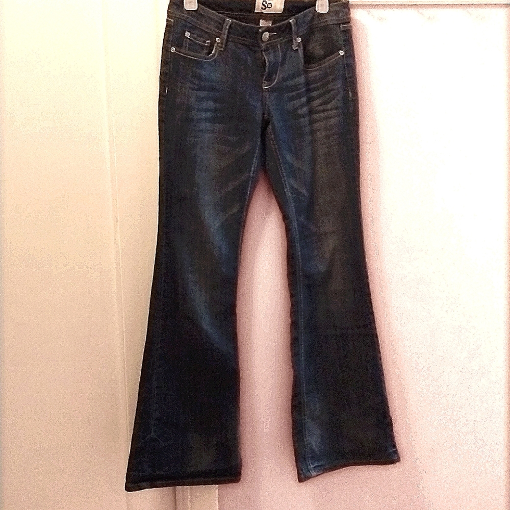 SO brand, size 5, flare jeans